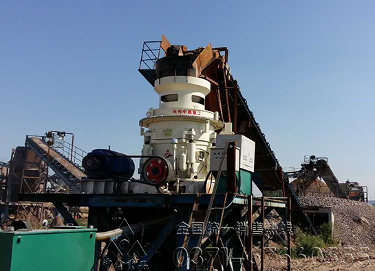 液压圆锥破碎机