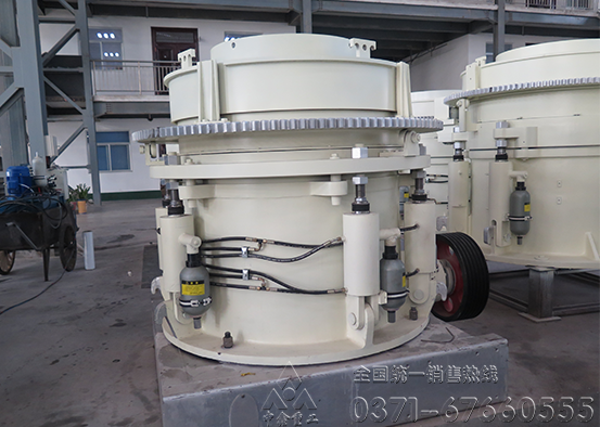 液压圆锥破碎机