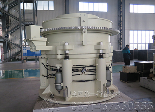 液压圆锥破碎机